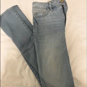 Hollister light wash skinny jeans